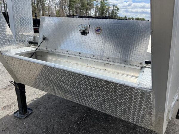 Aluminum Gooseneck for sale