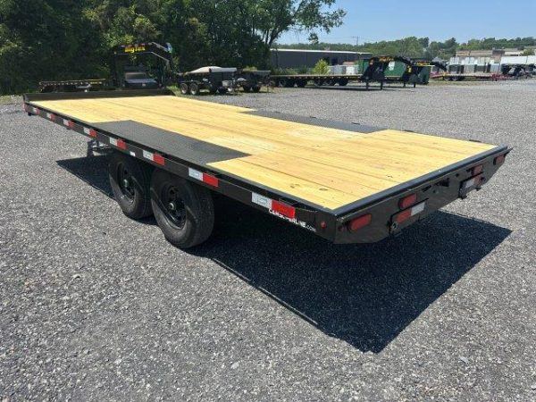 CAM Superline 8 x 18 Deckover Equipment Trailer – Slide Out Ramps Item #: 33776 - Image 6