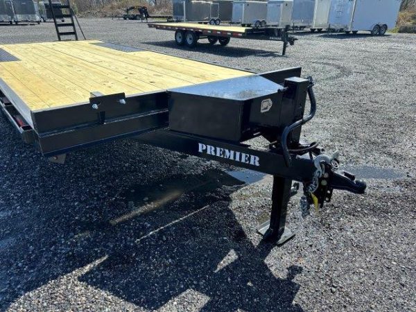 Premier 8.5 x 22 Deckover Equipment Trailer – Ladder Ramps - Image 3
